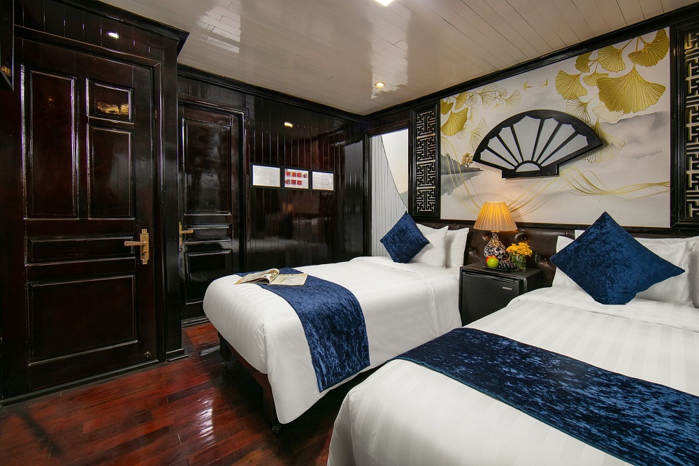 Fantasea cruise Ha Long bay