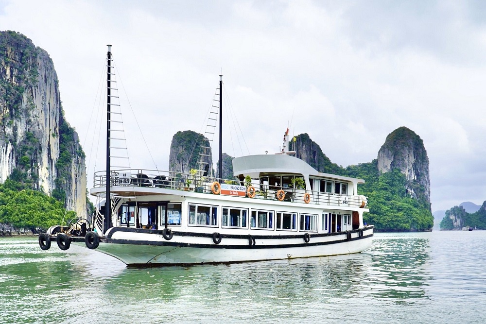 Wego cruise Ha long bay